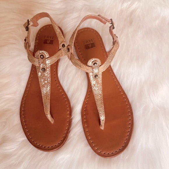 ⭐️ FRYE Carson Sandals - Picture 6 of 6